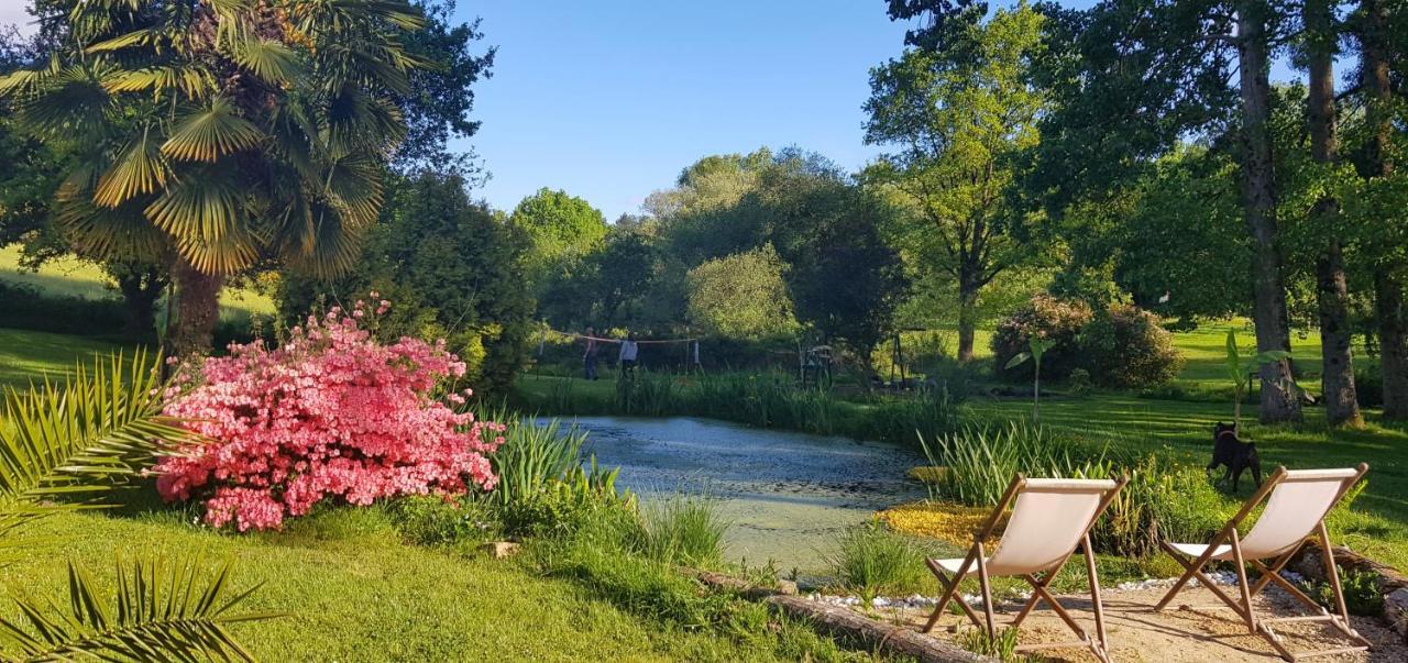 Le Vieux Moulin Gites - A Charming Stone Cottage With Garden View And Seasonal Pool Guégon المظهر الخارجي الصورة