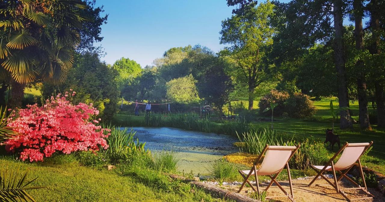 Le Vieux Moulin Gites - A Charming Stone Cottage With Garden View And Seasonal Pool Guégon المظهر الخارجي الصورة